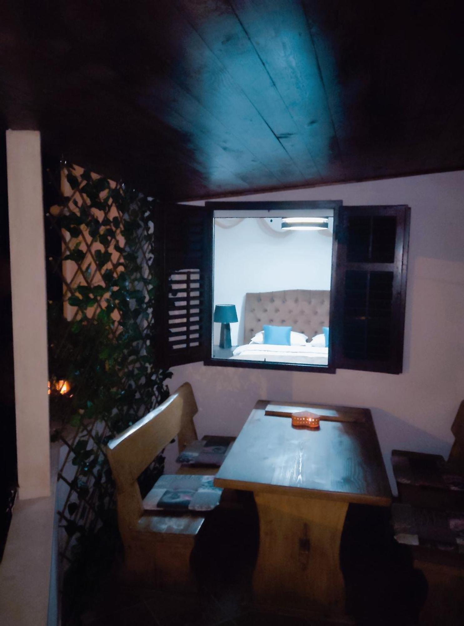 Bougainvillea--Apartment By The Sea Ston Extérieur photo